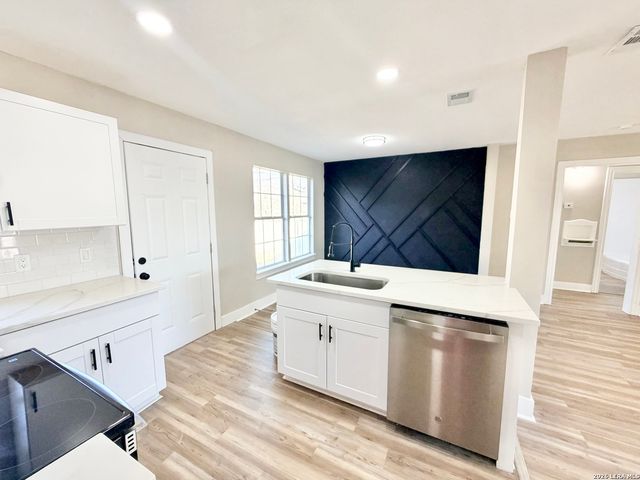 1535 Edison, San Antonio, TX 78201