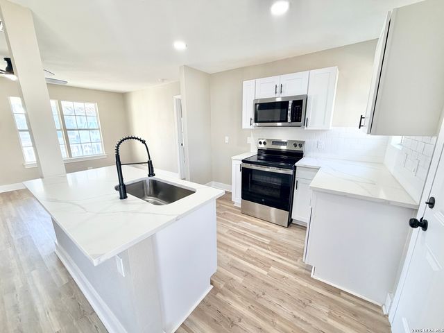 1535 Edison, San Antonio, TX 78201