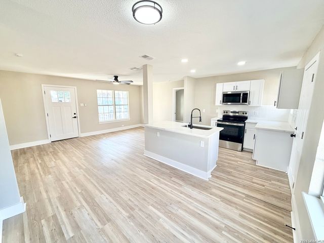 1535 Edison, San Antonio, TX 78201