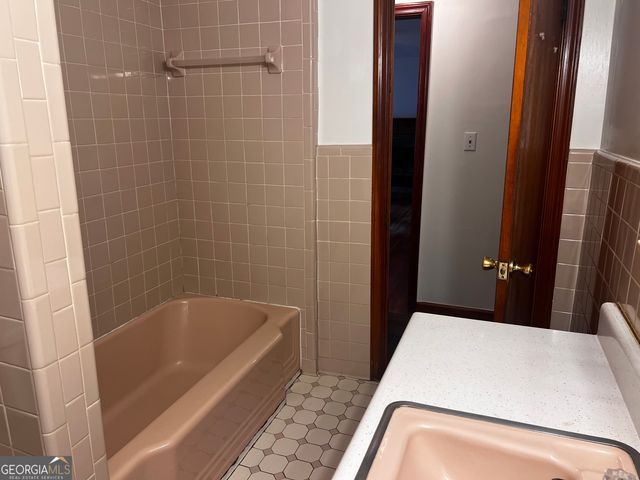 5261 NE Adams Street NE, Covington, GA 30014