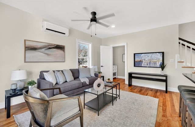 60 Frankin Street 60, Melrose, MA 02176