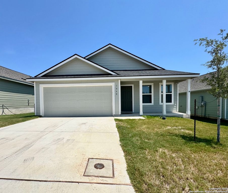 1060 Shutter Way, Kerrville, TX 78028