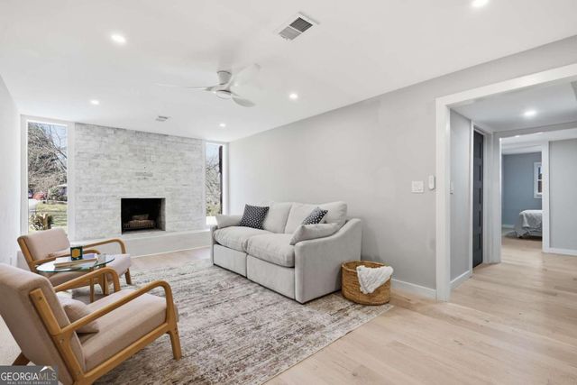 6856 Womack Court, Atlanta, GA 30360