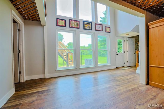 936 Lands End Circle, St Charles, MO 63304