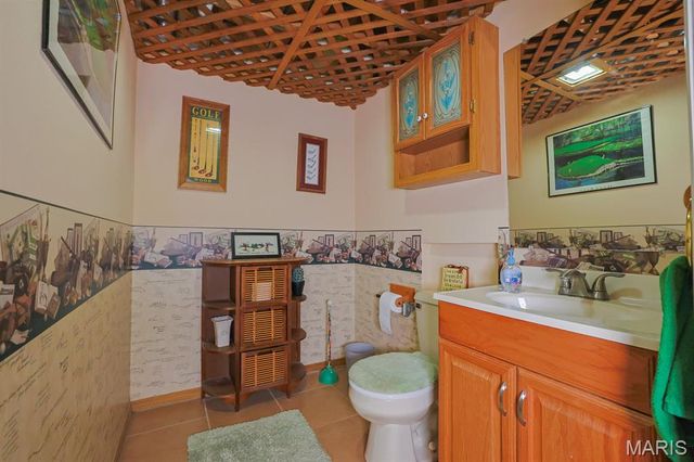 936 Lands End Circle, St Charles, MO 63304