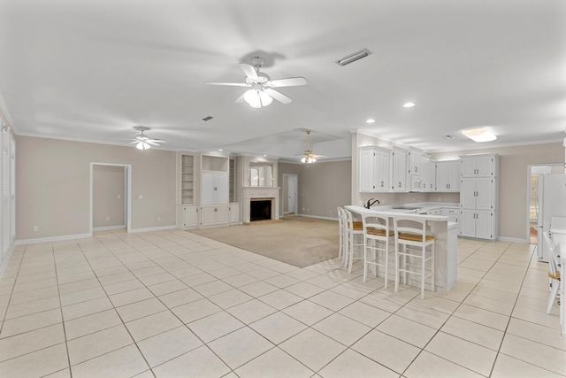 302 Stonegate, Dothan, AL 36305