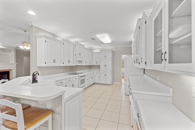 302 Stonegate, Dothan, AL 36305