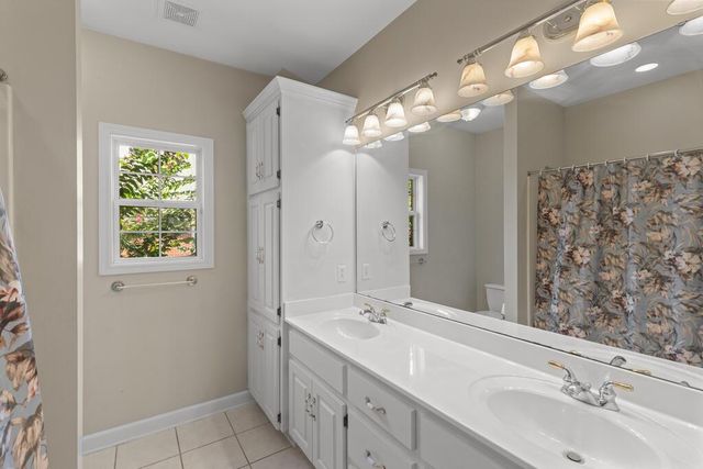 302 Stonegate, Dothan, AL 36305