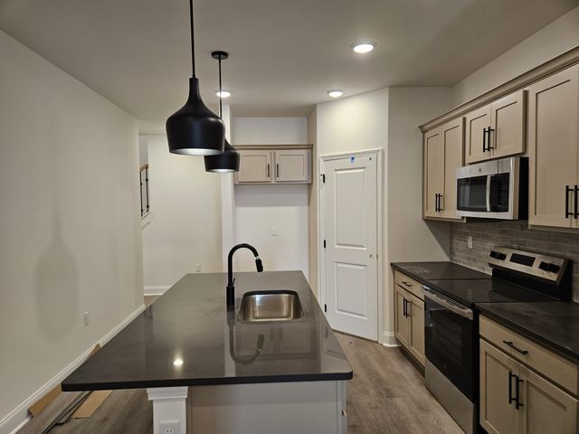 407 Stonehaus Crossing, Antioch, TN 37013