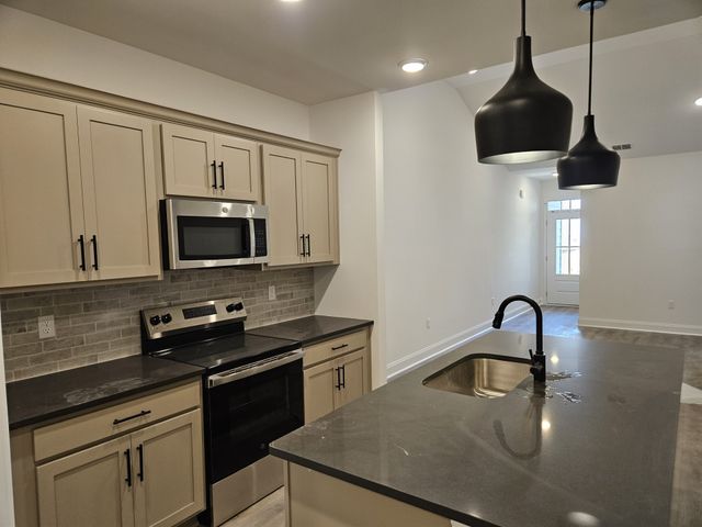 407 Stonehaus Crossing, Antioch, TN 37013