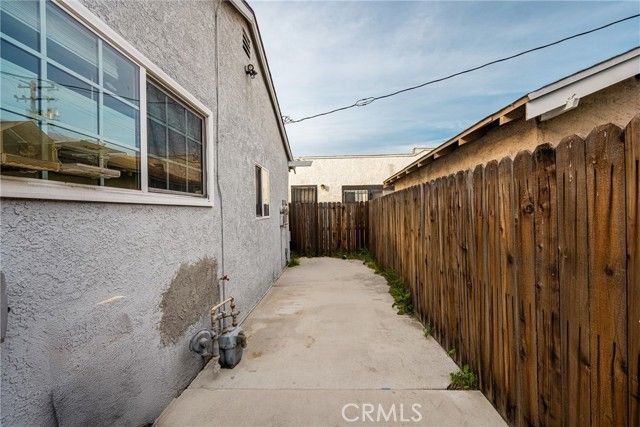 2320 Locust, Long Beach, CA 90806