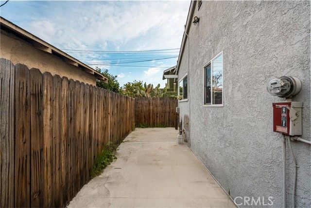 2320 Locust, Long Beach, CA 90806