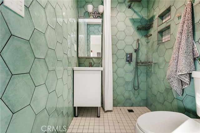 2320 Locust, Long Beach, CA 90806