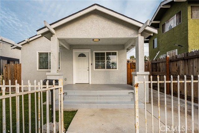 2320 Locust, Long Beach, CA 90806