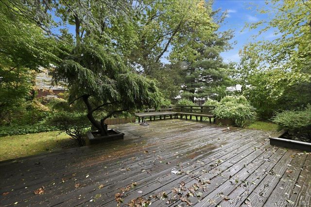 47 Broadfield Road, Hempstead, NY 11550