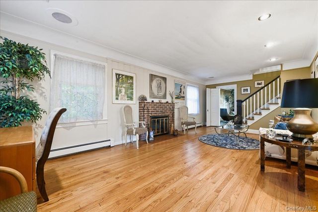 47 Broadfield Road, Hempstead, NY 11550
