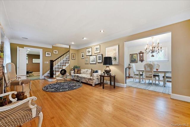 47 Broadfield Road, Hempstead, NY 11550