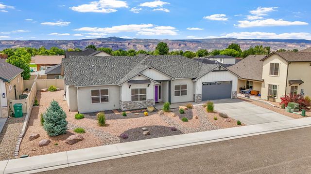 1454 Oak Creek Avenue, Fruita, CO 81521