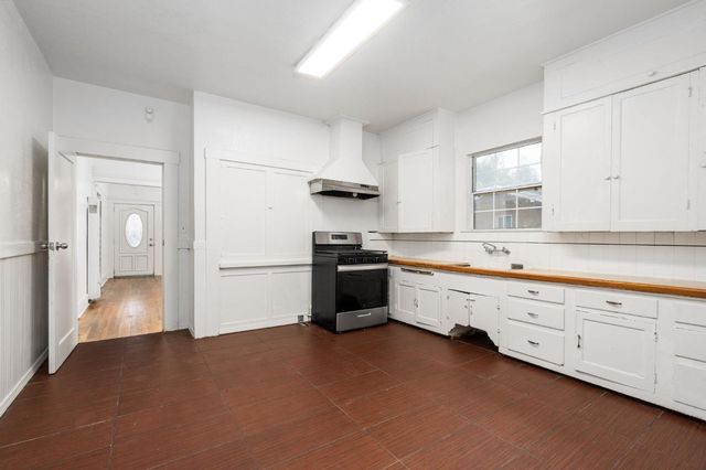 530 E Oleander Avenue, Fresno, CA 93706