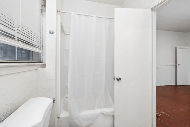 530 E Oleander Avenue, Fresno, CA 93706