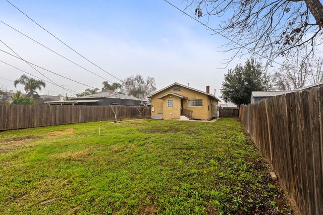 530 E Oleander Avenue, Fresno, CA 93706