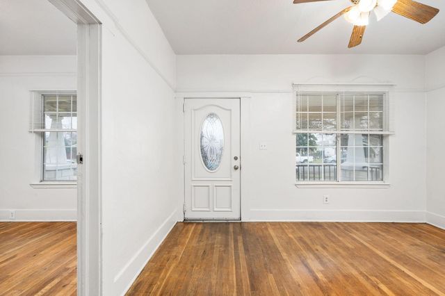 530 E Oleander Avenue, Fresno, CA 93706