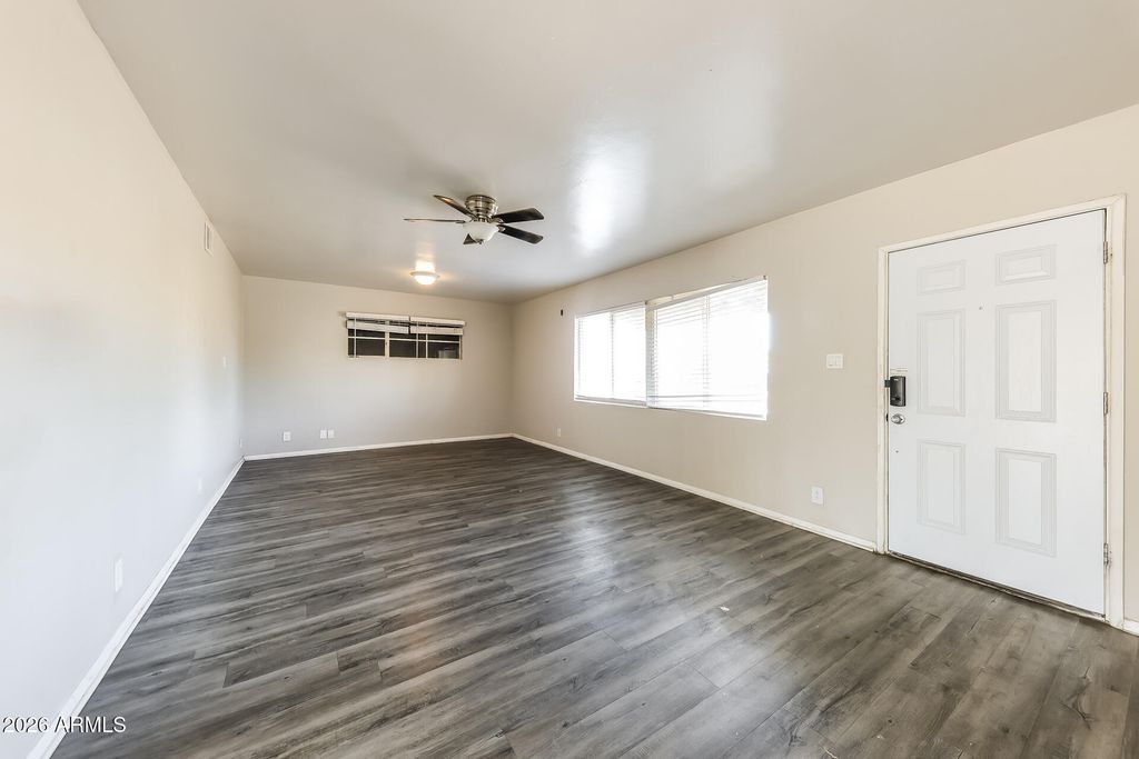 2301 W VILLAGE Drive, Phoenix, AZ 85023 — photo 4