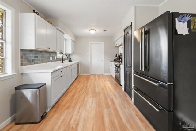 8213 Squire Rd, Pensacola, FL 32514