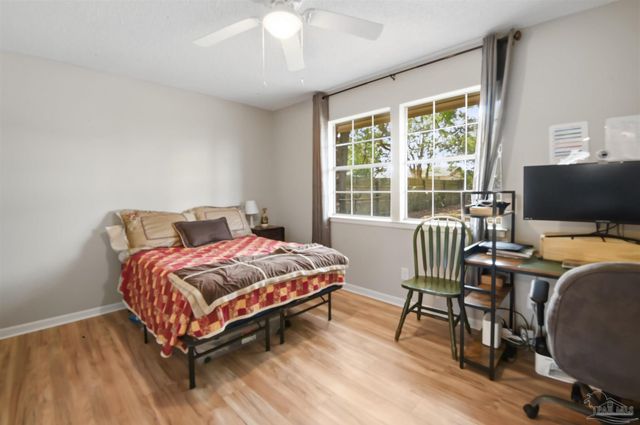 8213 Squire Rd, Pensacola, FL 32514