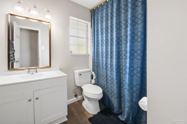 8213 Squire Rd, Pensacola, FL 32514