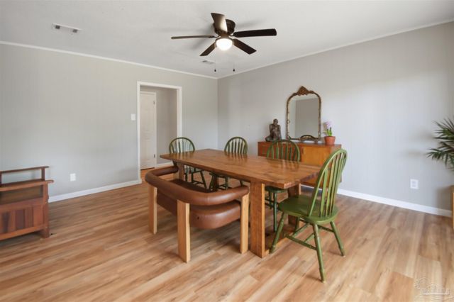 8213 Squire Rd, Pensacola, FL 32514