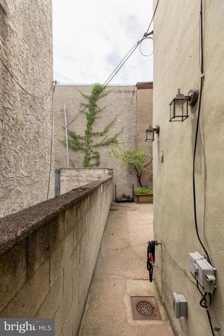 1702 S 11TH ST, Philadelphia, PA 19148