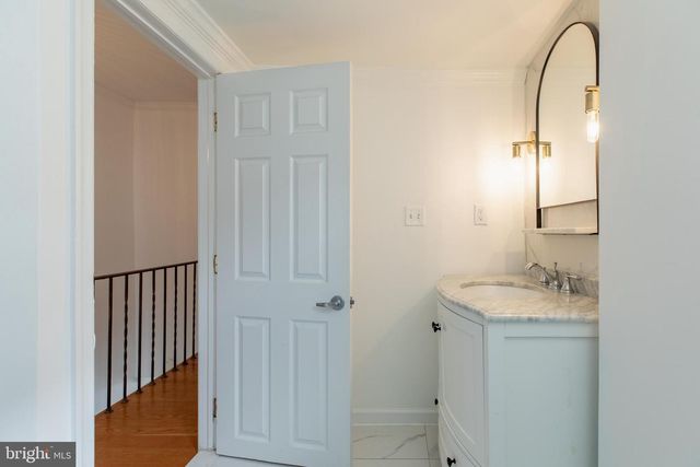 1702 S 11TH ST, Philadelphia, PA 19148