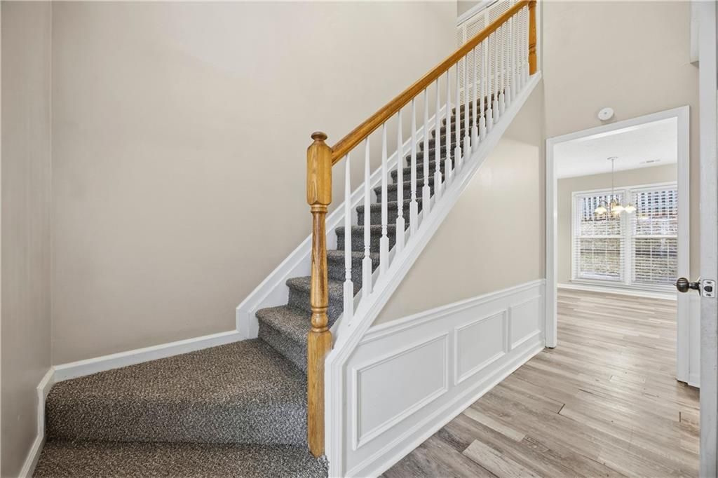 Image 2 of property listing at 510 Weatherend Court, Alpharetta, GA 30022