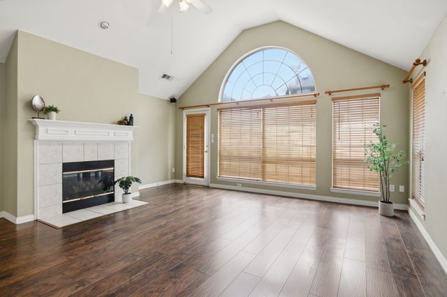 9125 Chardin Park Drive, Fort Worth, TX 76244