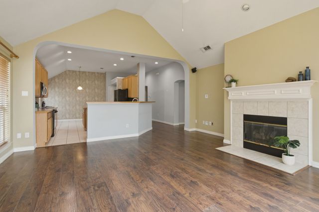 9125 Chardin Park Drive, Fort Worth, TX 76244