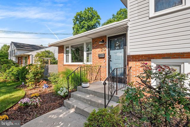 210 MASSACHUSETTS AVE, Cherry Hill, NJ 08002