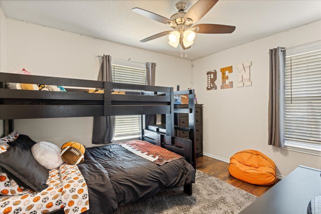 1709 W Doyle Street, Granbury, TX 76048