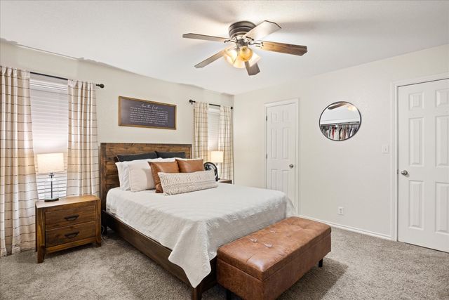 1709 W Doyle Street, Granbury, TX 76048