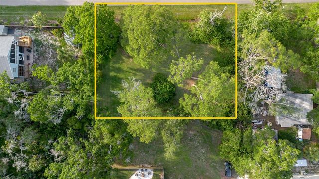 HIGHLAND AVENUE, Tarpon Springs, FL 34689