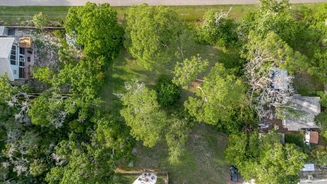 HIGHLAND AVENUE, Tarpon Springs, FL 34689