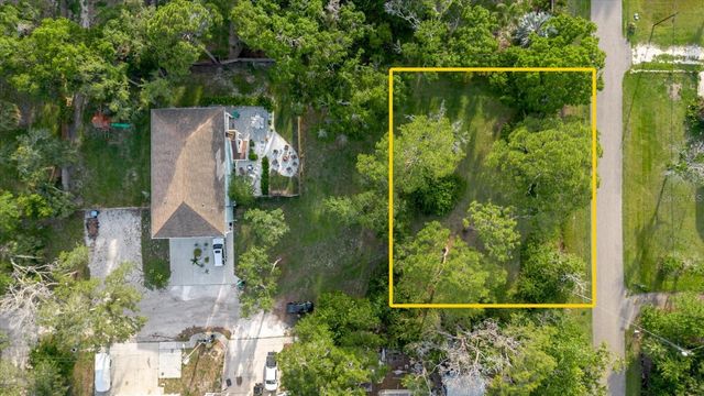 HIGHLAND AVENUE, Tarpon Springs, FL 34689