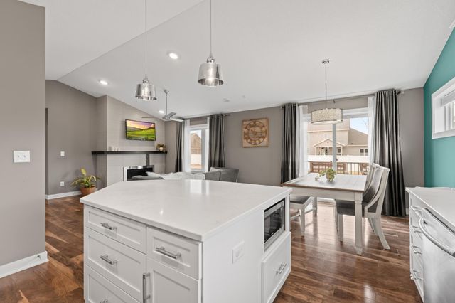 3038 Lake Meadow Drive NW, Rochester, MN 55901