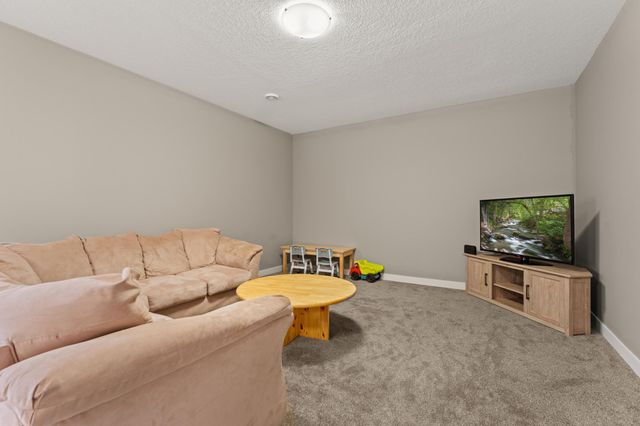 3038 Lake Meadow Drive NW, Rochester, MN 55901