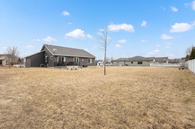 3038 Lake Meadow Drive NW, Rochester, MN 55901