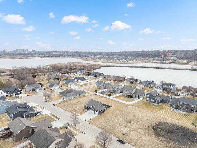 3038 Lake Meadow Drive NW, Rochester, MN 55901