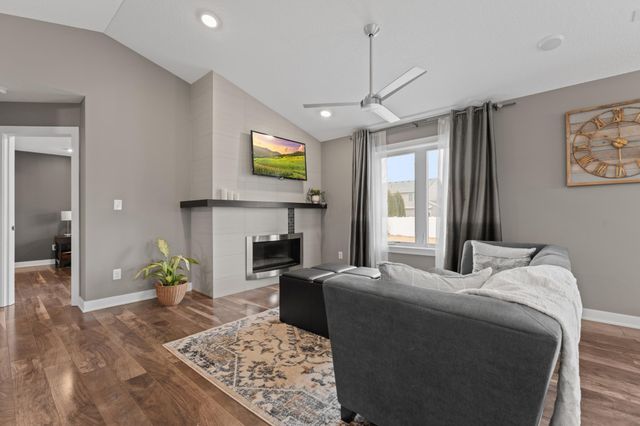 3038 Lake Meadow Drive NW, Rochester, MN 55901