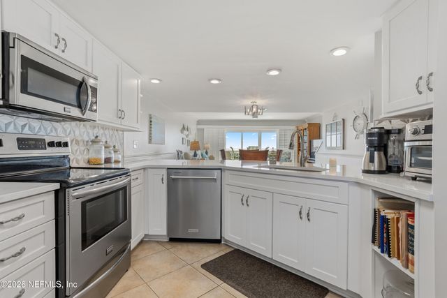 1701 1ST Street N B-10, Jacksonville Beach, FL 32250