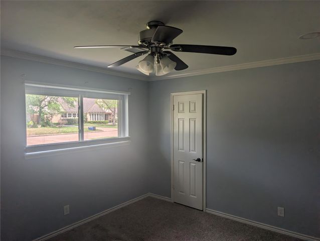 4034 Shady Springs, Seabrook, TX 77586