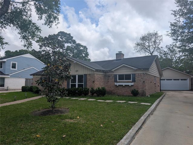 4034 Shady Springs, Seabrook, TX 77586